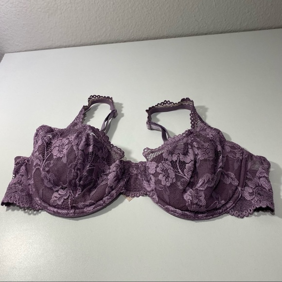 Vintage VS Unlined Purple Lace Bra - Picture 2 of 16
